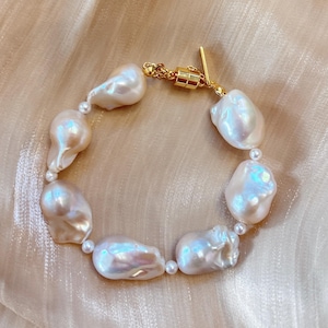 Barock Perlen Armband: Handgefertigtes Süsswasser Perlen Schmuck mit Magnetverschluss