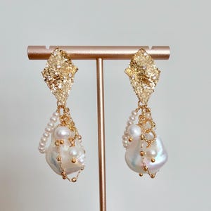 Baroque Pearl Statement Earrings, Unique Sculptural Gold Bridal Earrings, Pearl Drop Wedding Jewelry，Artisan Pearl Jewelry