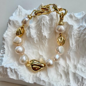 Modern Bracelet Baroque Pearl Sculptural Gold Bracelet Handmade Freshwater Pearl Bracelet Gold Chain Unique Statement Jewelry for Her