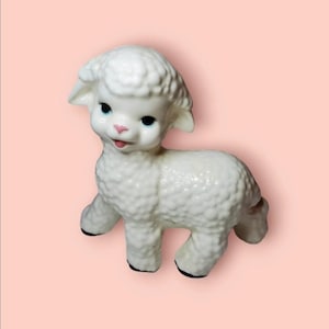 Sweet vintage lamb figurine