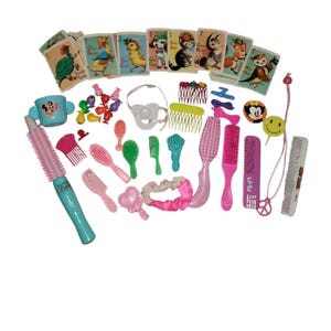 Nostalgic vintage toy and accessories lot