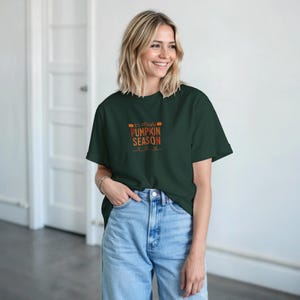 Pumpkin Graphic Tee: Women&#39;s Fall Cotton T-Shirt