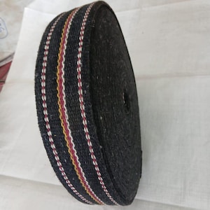 100% Baumwolle Schwarz Möbel Gurtband 2 und 3 Linienmuster 2,5 Zoll Baumwolltwillband Hochleistungspolstertasche Gurtband Teppichherstellung Handwerk