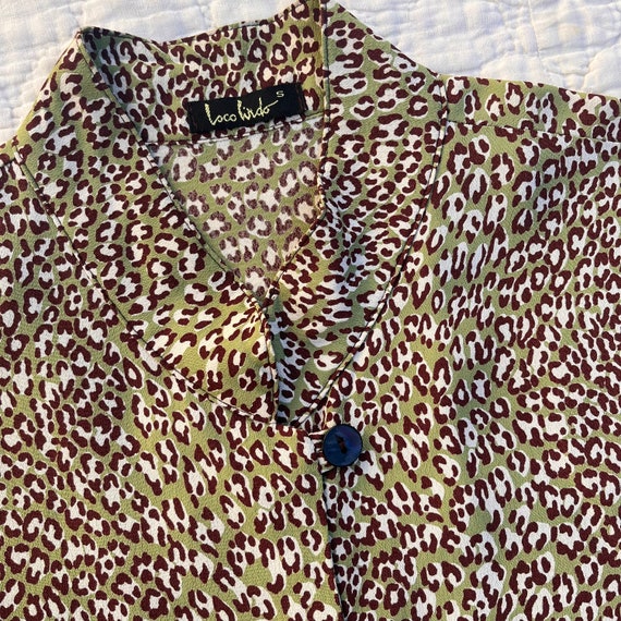 90s Rayon Green Leopard Print Blouse - image 4