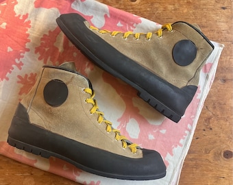 Vintage Vásquez Climbing / Hiking Boots