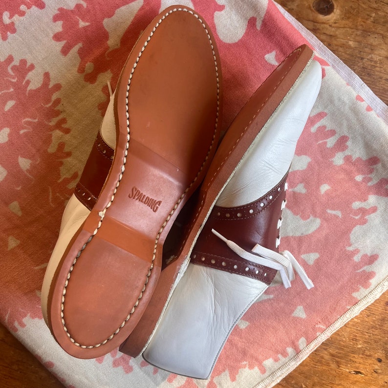 1940s Spalding Brown Saddle Shoes image 4