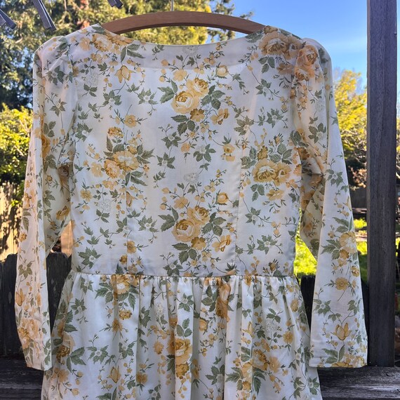 90s Handmade Laura Ashley Inspired Floral Dress - image 2