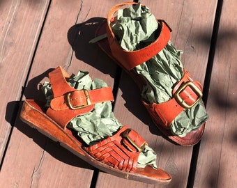 70s Strappy Leather Sandals