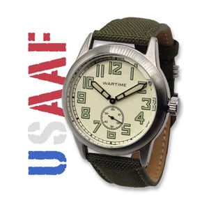 Vintage Aviator Watch Inspired by 1940s Bombers – Swiss Quartz, Water Resistant, Limited Edition