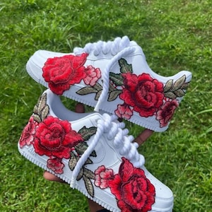 Nike Air Force 1 Custom Red Rose sneaker
