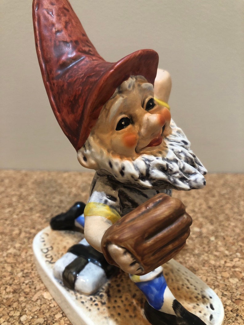 Co-Boy Pat The Pitcher Gnome Goebel figurine 1977 image 6