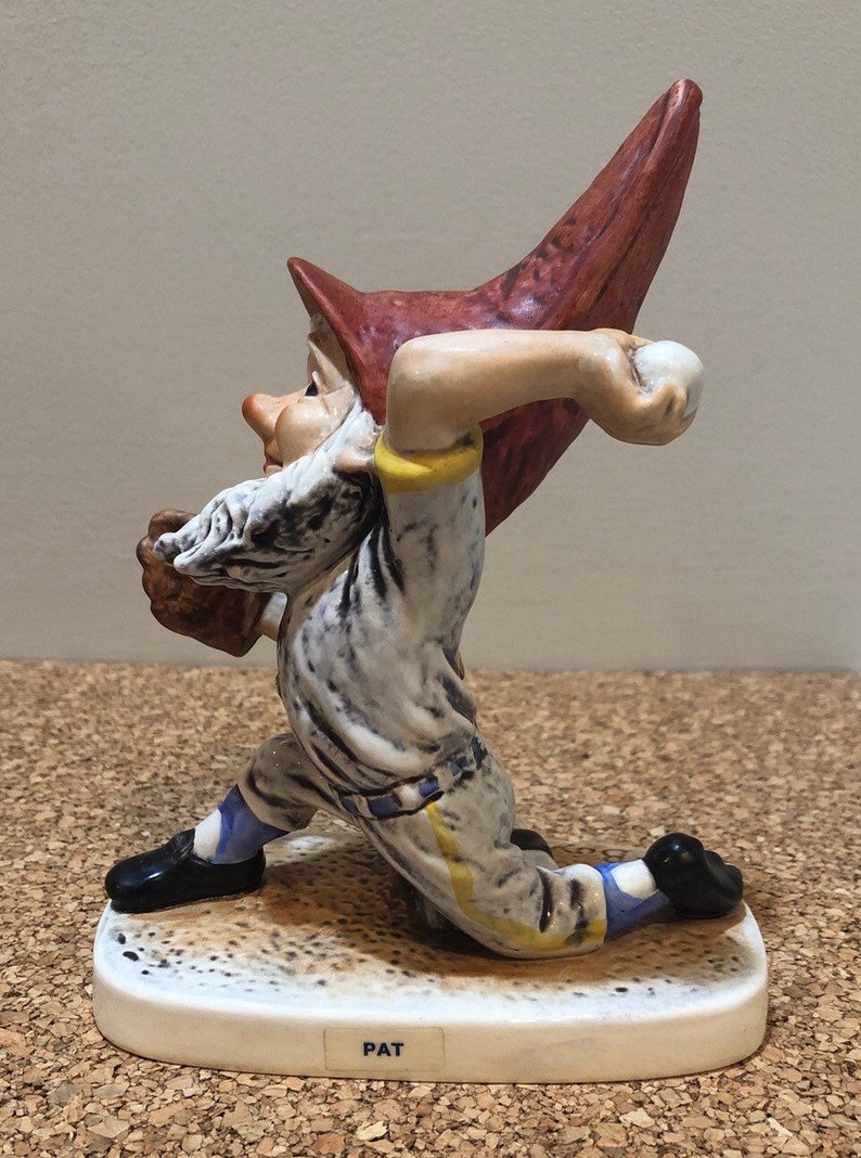 Co-Boy Pat The Pitcher Gnome Goebel figurine 1977 image 2