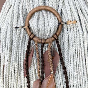 Boho Hair Side Barrette for Locs, Macrame Circle Hair Stick with Feathers, Dreamcatcher Headpiece Accessory for Hippie Dreads