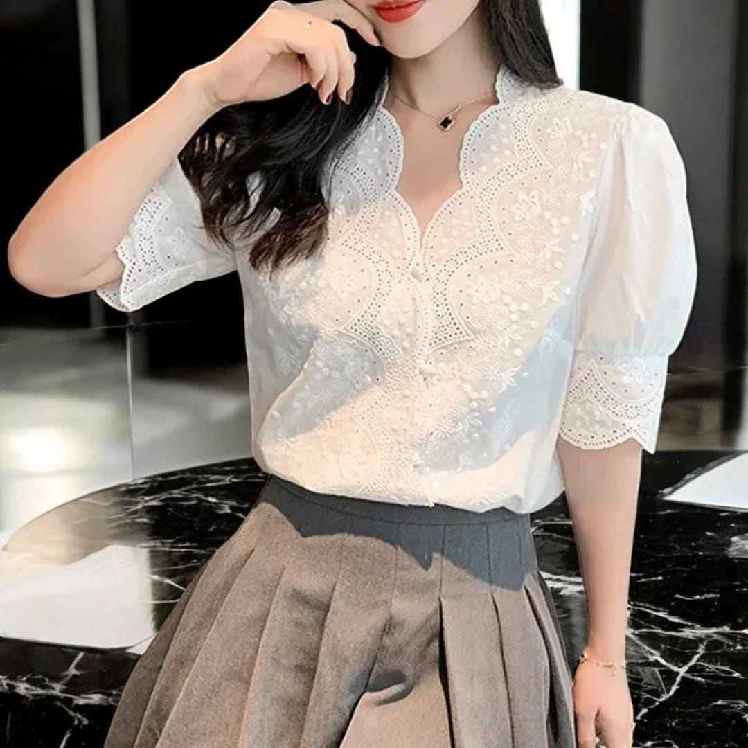 Elegant White Lace Blouse – Vintage Embroidered Half Sleeve Top