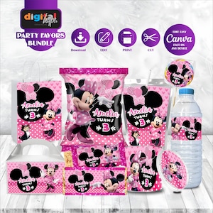 Puede incluir: Un paquete de recuerdos de fiesta con diseños de Minnie Mouse. El conjunto incluye una bolsa de regalo, bolsas de bocadillos, bolsas de jugo, una botella de agua, envoltorios de barras de caramelo y una pegatina redonda. La combinación de colores es rosa y negro con lunares blancos.