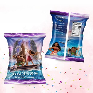 Cheerful Moana Birthday Label Chip Bag Mockup Label on the white and pink Starry Background Includes Clouds and Flowers Motifs featuring Moana Characters Perfect for Kids Party. Editable Canva Temple.