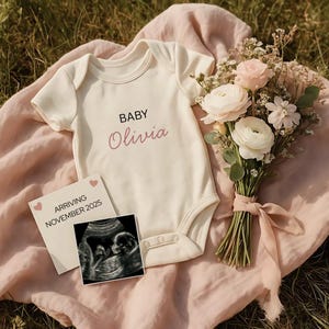 Baby Girl Minimalist Pregnancy Announcement Digital, Editable Baby Girl Template, Social Media Reveal, Baby Gender Reveal, Pink Floral