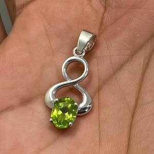 Dainty Peridot Pendant – 925 Silver Pendent - August Birthstone Necklace - Handmade Gemstone Jewelry Minimalist Peridot Pendant - For Gifts