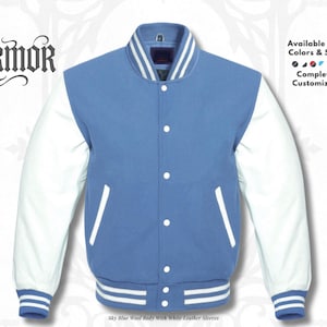 Op de afbeelding: Hemelsblauwe varsity-jas met wollen body en witte leren mouwen. Voorzien van een knoopsluiting, witte accenten en gestreepte manchetten en zoom. De tekst "NURMOR" staat bovenaan. Verkrijgbaar in alle kleuren en maten, volledig aanpasbaar.