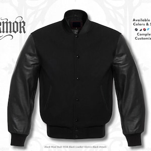 Puede incluir: Chaqueta universitaria negra con mangas de cuero negro. La chaqueta tiene un cuerpo de lana negra, cuello, puños y dobladillo acanalados. El texto "NURMOR" está en la parte superior izquierda. Disponible en todos los colores y tallas, totalmente personalizable.