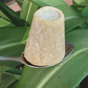 Cocoa butter, edible, virgin, grade A, organic, unrefined, unfiltered, raw cocoa butter, 2 oz (55-60 grams)