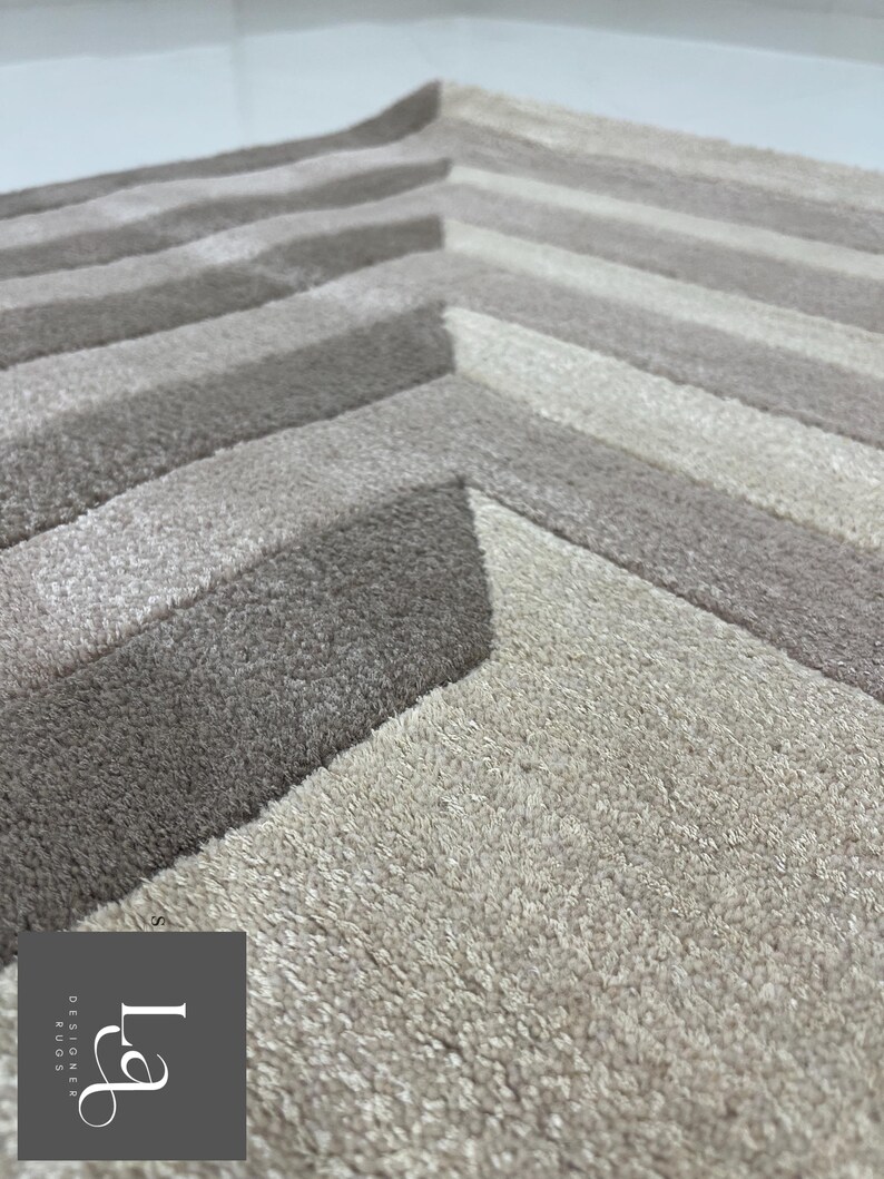 Modern Concentric Rectangular Pattern Tufted Rug in Beige and Brown Tones image 4