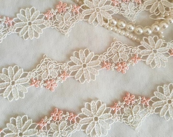 2 Yards Lace Trim Exquisite Off White Flowers Venice Lace Trim 1 Inches Wide High Quality For Necklace Supplies
