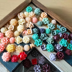 100 Tiny Resin Flower Mix Bag Mix Resin Cabochon Resin Clearance Resin Flower Sale