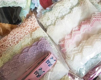 The Lace Co. 繊細なアイボリー刺繍チュールレーストリム 5 cm/2インチ