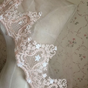 Alencon rosa luz encaje flores 3D precioso adorno Retro encaje encaje nupcial traje cortina mantel fuentes 10,62 pulgadas ancho