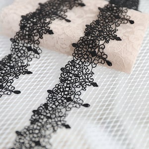 Collier de broderie aulique festonné avec bordure en dentelle de Venise noire exquise de 3 mètres fournit 1,77 pouces de large