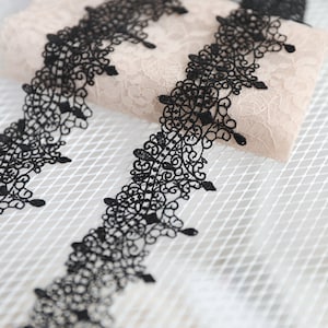 2 Yards Exquisite Black Venice Lace Trim Scalloped Aulic Embroidery Necklace Supplies 1.77 Inches Wide