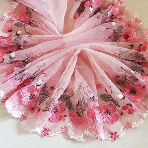 Superbe dentelle de tulle garniture fleurs rouge pêche floral brodé dentelle festonnée 11,8 pouces de large de haute qualité par yard