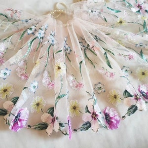 Gorgeous 2 Yards Lace Trim Flowers Floral Embroidered Light Pink Tulle Lace 7.87 Inches Wide