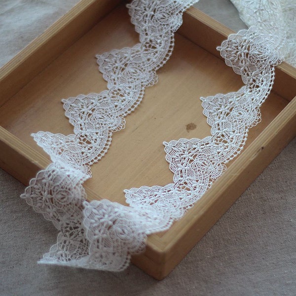 Sale 6 yards Ivory Venice Lace Trim Retro Scalloped Lace 2.16 Inches Wide