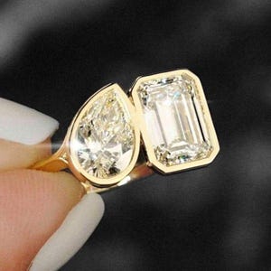 4.00 TCW Toi Et Moi Pear And Emerald Cut Moissanite Engagement Ring 14K Solid Gold Solitaire Bezel Set Two Stone Wedding Anniversary Rings