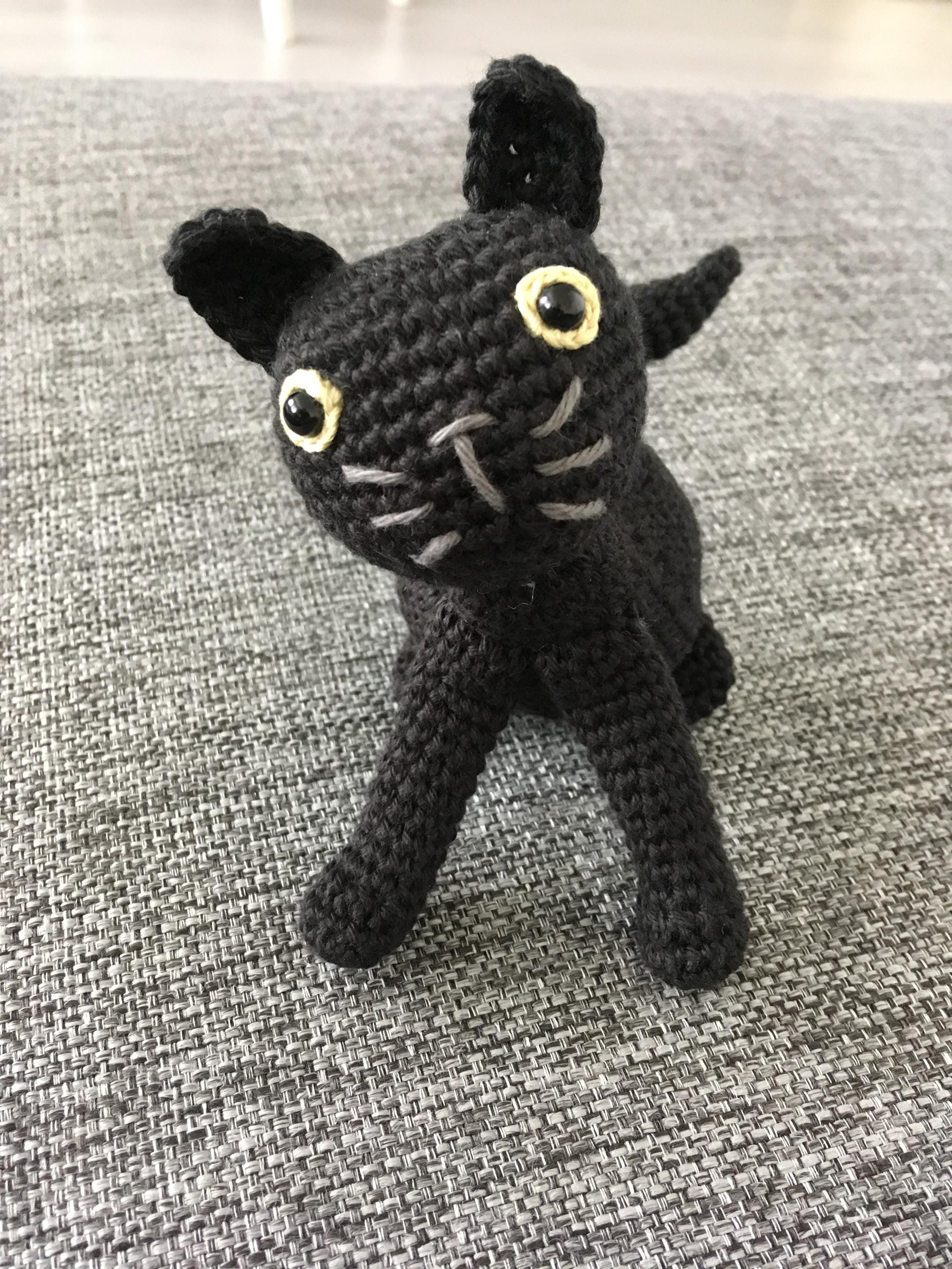 30 Black Cat Crochet Patterns for Amigurumi, Bags, Keychains, and Cozy Handmade Gifts 25 Minimal Black Cat Plush