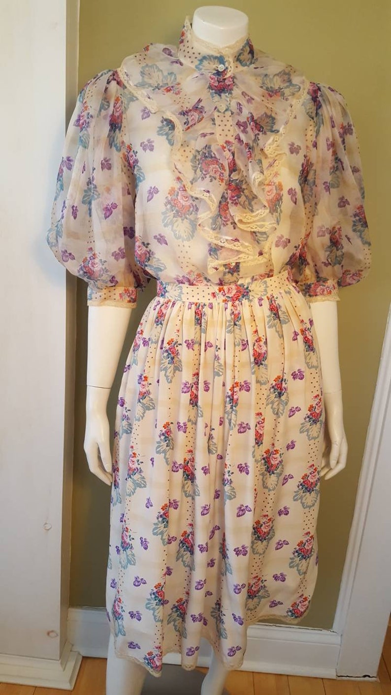 Oscar de la Renta Miss O Silk Blouse & Skirt Set Vintage 80s Floral Print Lace Trim Ruffle Neck Puff Sleeves Lillie Rubin XS image 8