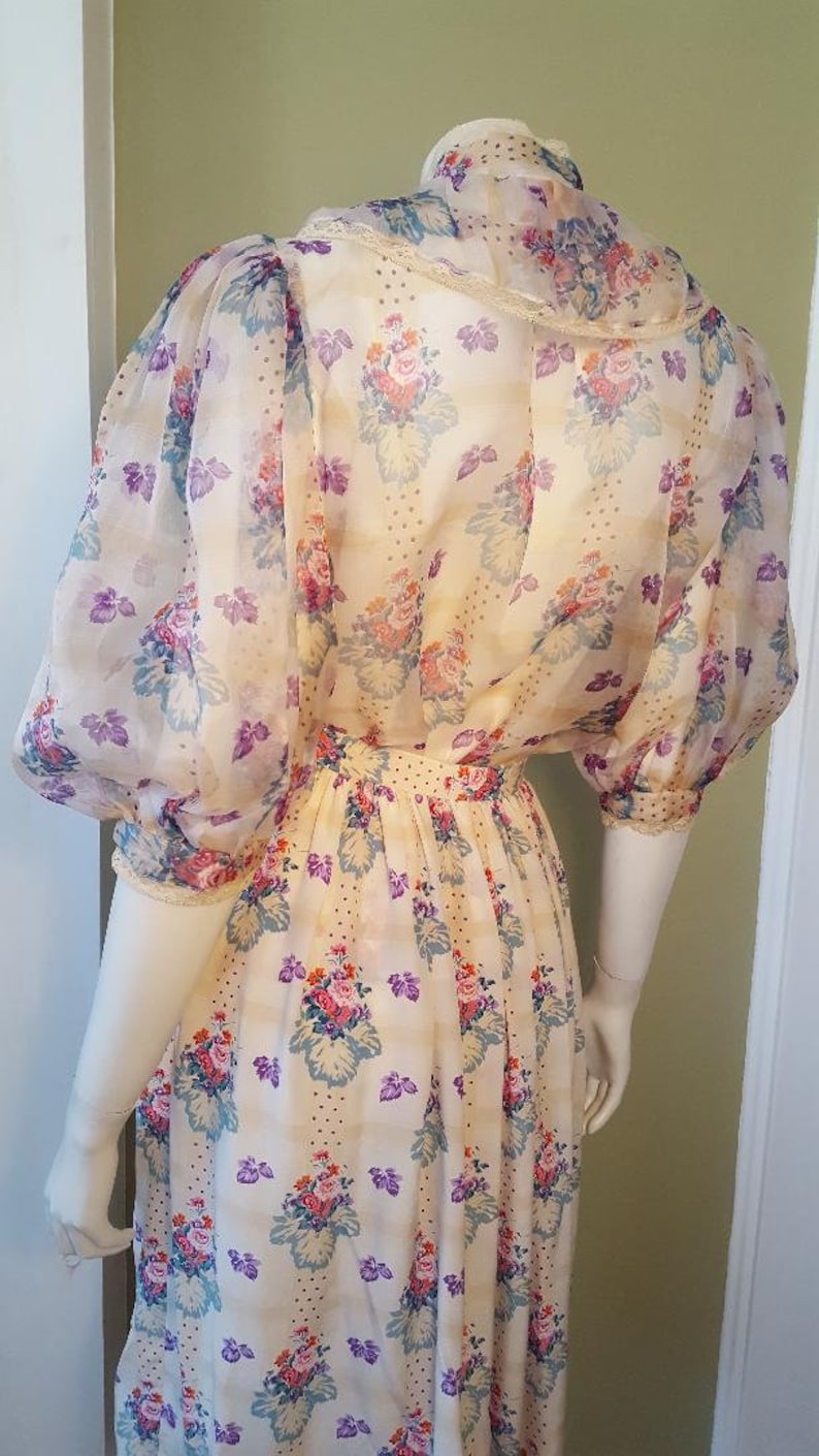 Oscar de la Renta Miss O Silk Blouse & Skirt Set Vintage 80s Floral Print Lace Trim Ruffle Neck Puff Sleeves Lillie Rubin XS image 7