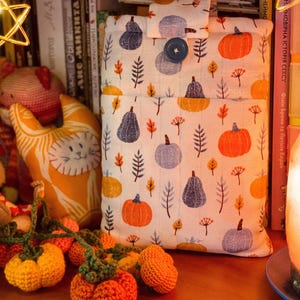 handmade • BOOK SLEEVE • size M with pumpkins + pocket + button (23 x 18 cm) • book cover • book case