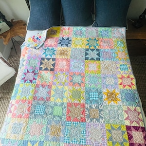 Aussie Ohio Star Floral Gingham Quilted Throw