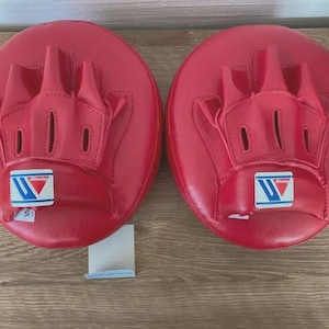 Red PU Leather Boxing Focus Pads: MMA, Kickboxing Training Mitts
