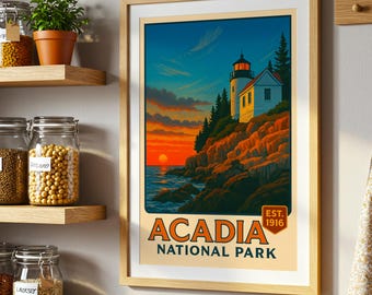 Puede incluir: Impresión artística enmarcada que representa un faro en una costa rocosa al atardecer. La obra de arte tiene un estilo de cartel de viaje vintage, con el texto "Acadia National Park" y "Est. 1916". La paleta de colores incluye tonos naranja, azul y beige.