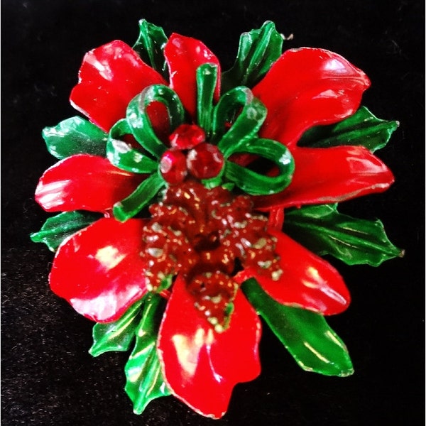 Beautiful Old Christmas Brooch Poinsettia