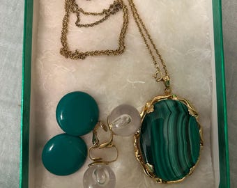 Vintage Green Agate Pendant Necklace & Clip-On Earrings Set - 14K Gold Filled Filigree Jewelry