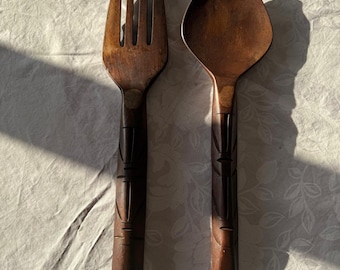 Großes, dekoratives Holzbesteck (Gabel und Löffel), Wanddekoration aus den 1960er Jahren