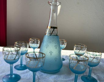 Vintage-Set: Dekanter und Likörgläser aus satiniertem, himmelblauem Glas, Tschechoslowakei, 1950er Jahre
