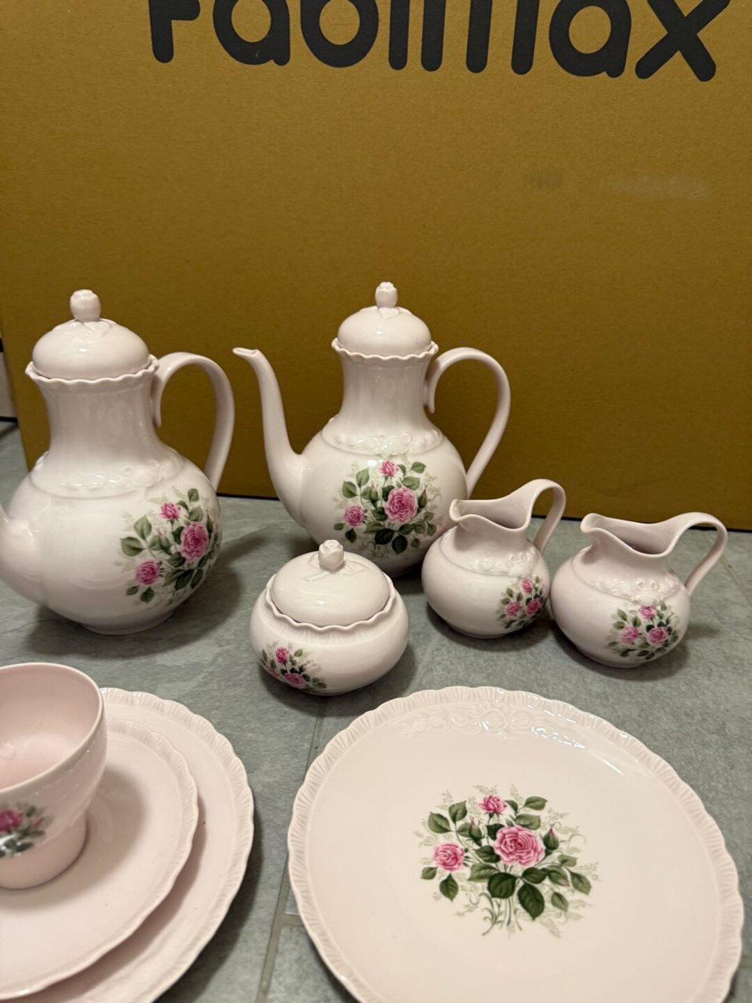 フッチェンロイター ポーセリンローズ ピンク ティーポット セット フッチェンロイター ポーセリンローズ ピンク ティーポット セット