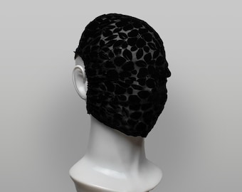 Mascarilla facial completa de terciopelo de seda con diseño floral: capucha gótica, moda vanguardista, máscara de ocultación anónima