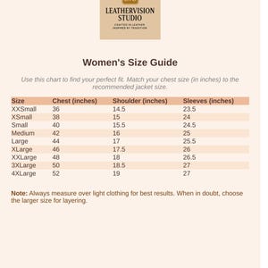 Puede incluir: Una gu&iacute;a de tallas de chaquetas para mujer, con medidas de pecho, hombros y mangas en pulgadas. Las tallas van de XXSmall a 4XLarge. El logotipo de LeatherVision Studio est&aacute; en la parte superior.